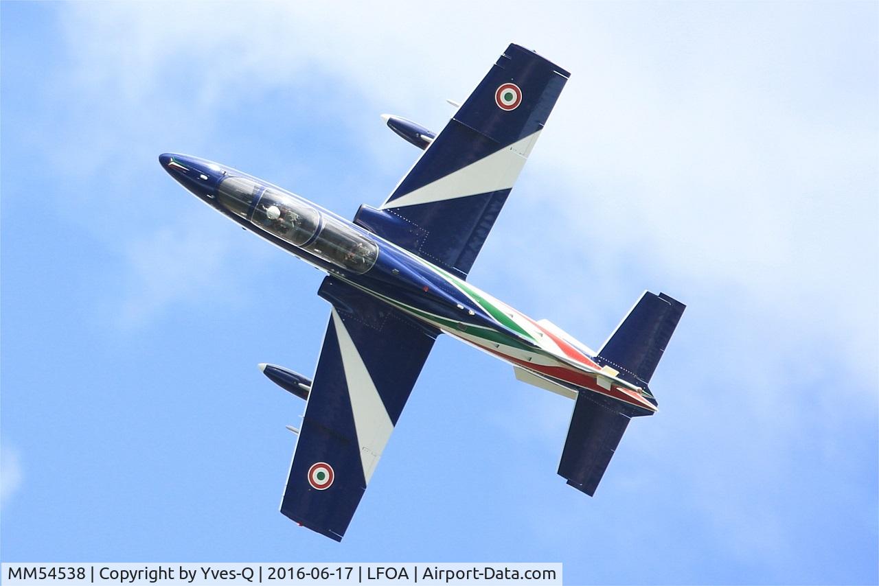 MM54538, Aermacchi MB-339PAN C/N 6759/154/AA070, Italian Air Force Aermacchi MB-339PAN, N°10 of Frecce Tricolori Aerobatic Team 2016, On display, Avord Air Base 702 (LFOA) Open day 2016