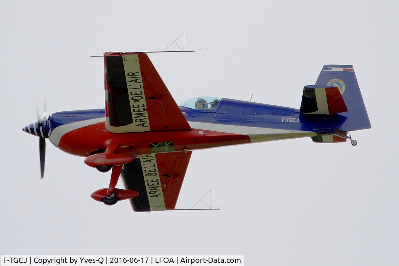 F-TGCJ, Extra EA-330SC C/N 05, Extra 330SC, French Air Force aerobatic team, On display, Avord Air Base 702 (LFOA) Open day 2016