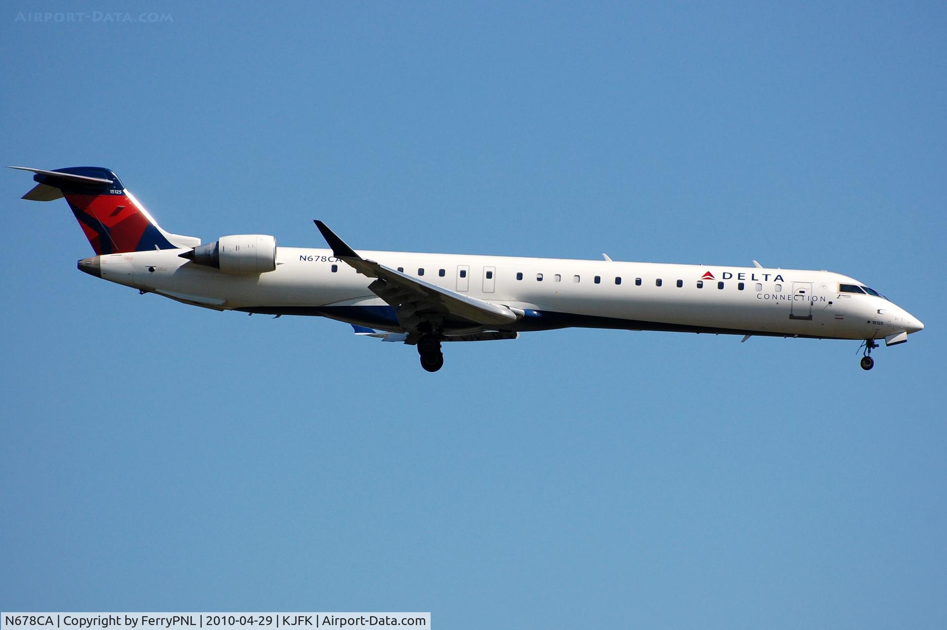 N678CA, 2007 Bombardier CRJ-900ER (CL-600-2D24) C/N 15125, Delta Connection CL900 on finals to JFK.