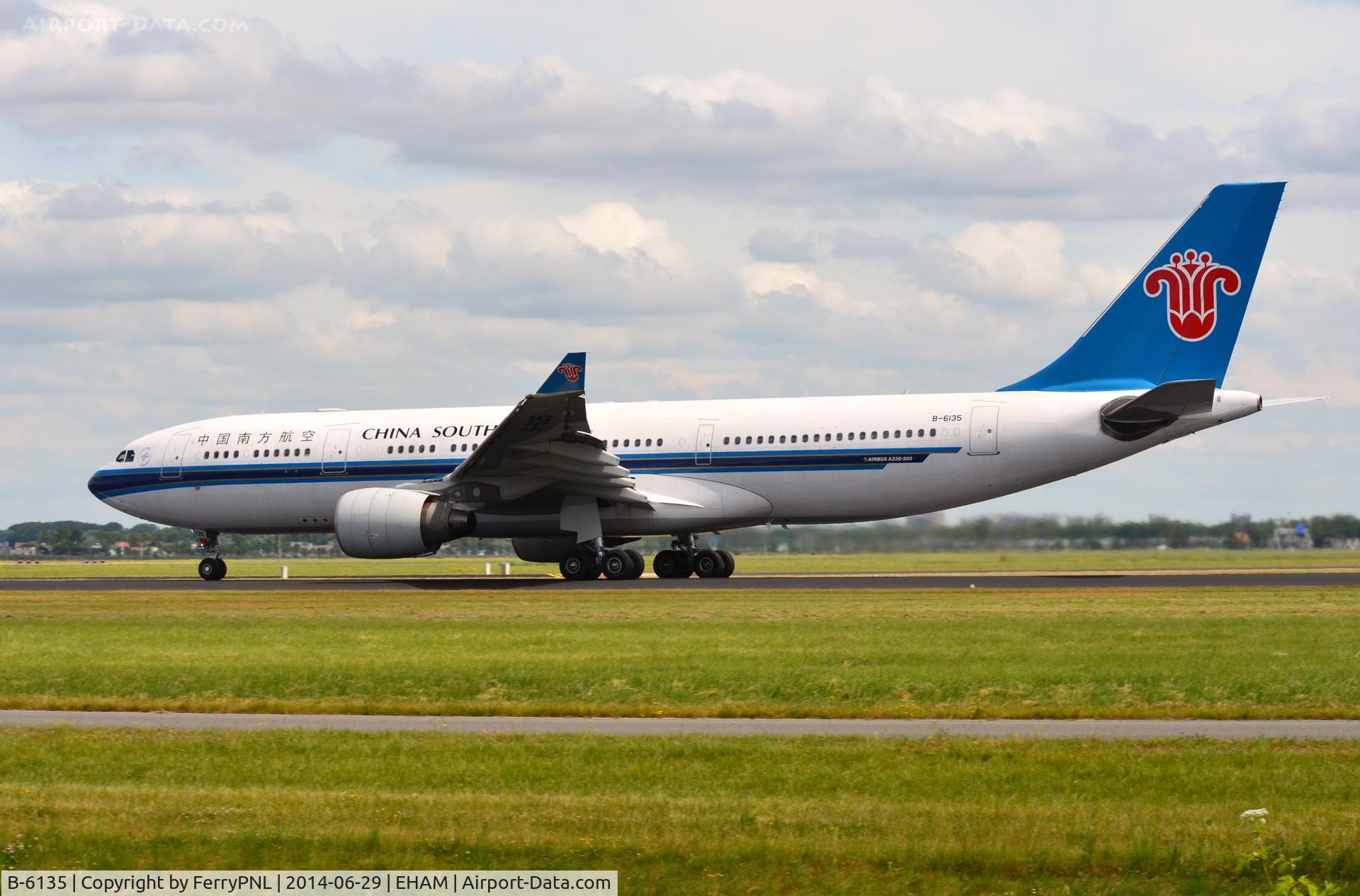 B-6135, 2010 Airbus A330-223 C/N 1096, CZ A332 departing AMS