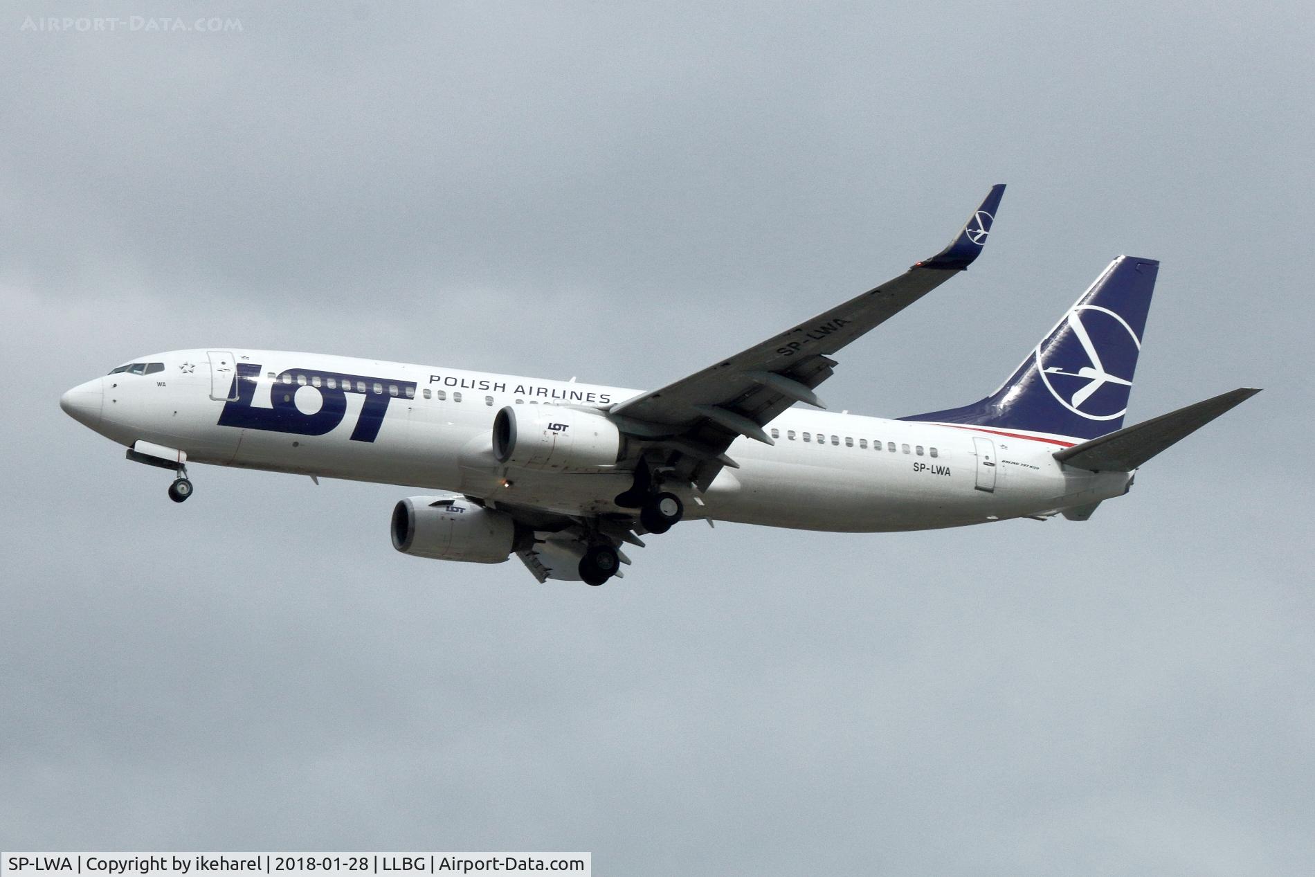 SP-LWA, 2005 Boeing 737-89P C/N 30682, Flight from Gdansk landing on runway 26.