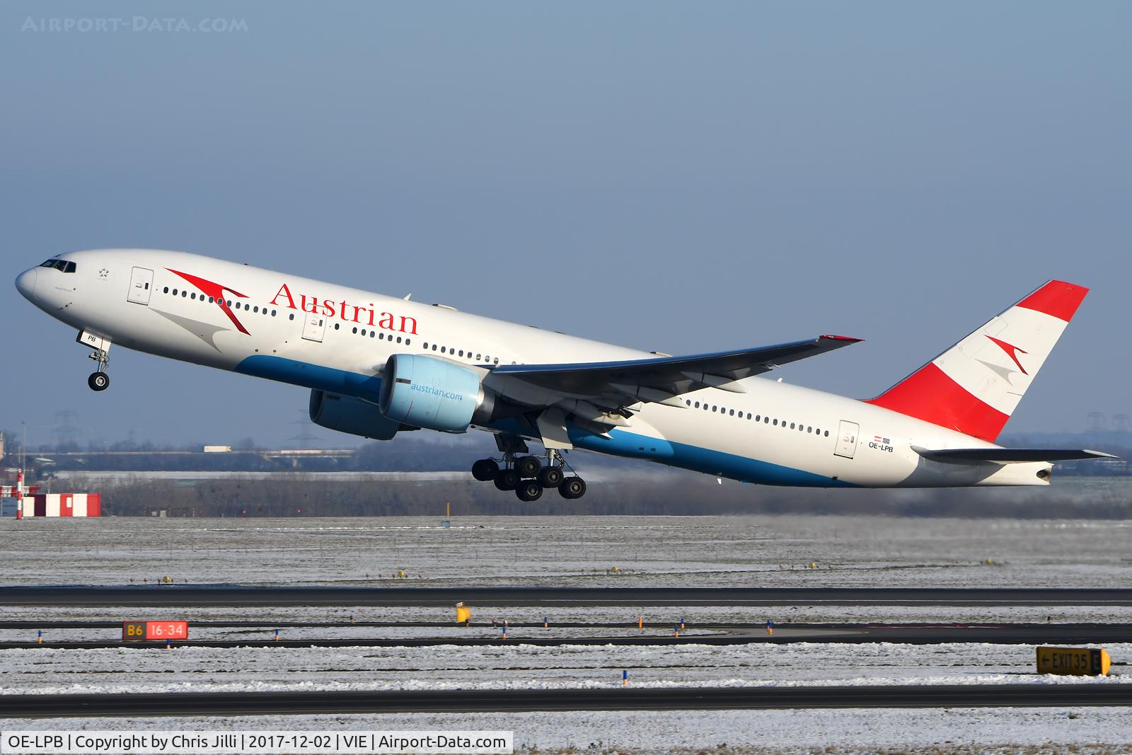 OE-LPB, 1998 Boeing 777-2Z9/ER C/N 28699, Austrian Airlines
