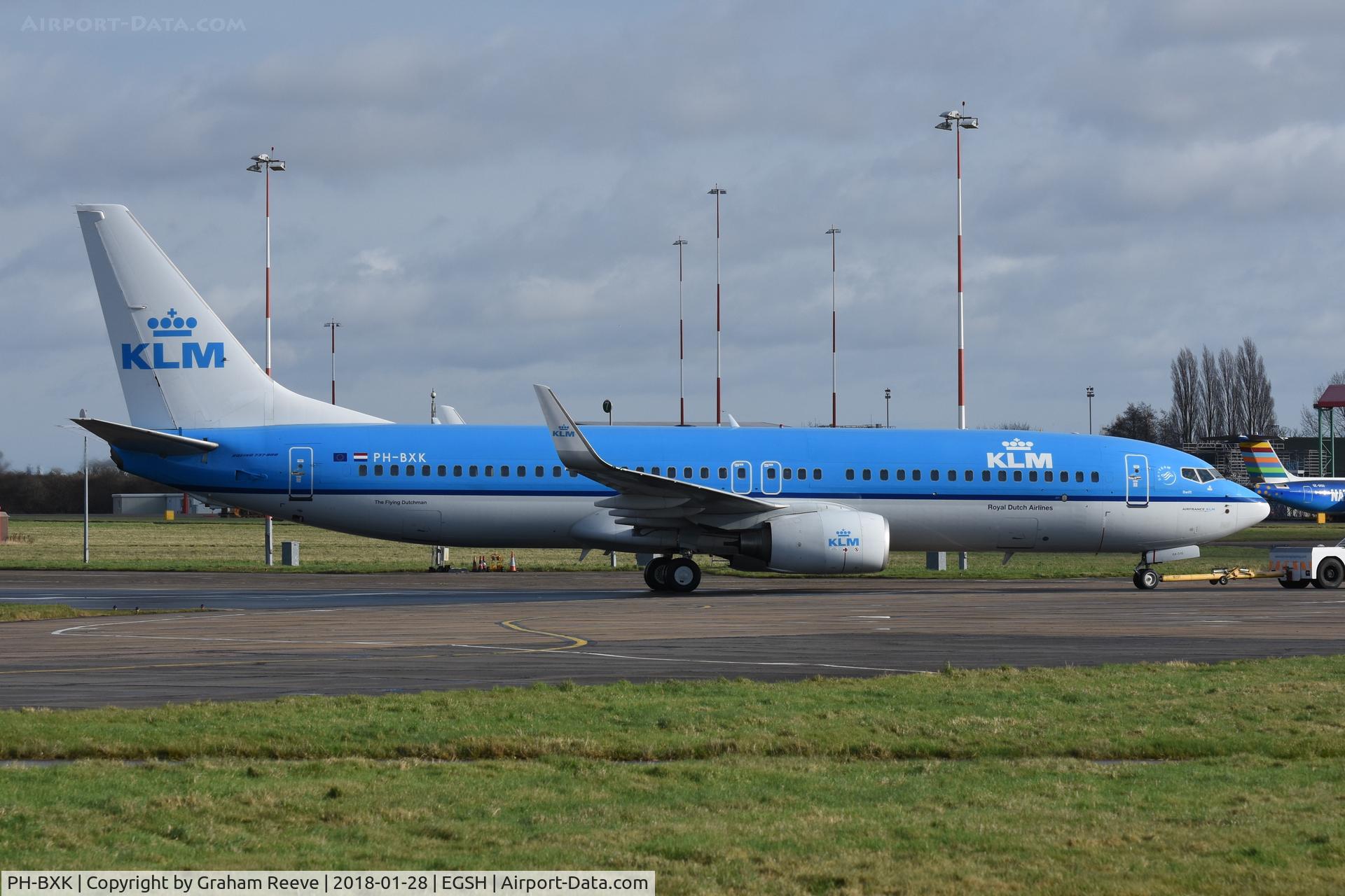 PH-BXK, 2000 Boeing 737-8K2 C/N 29598, Under tow at Norwich.