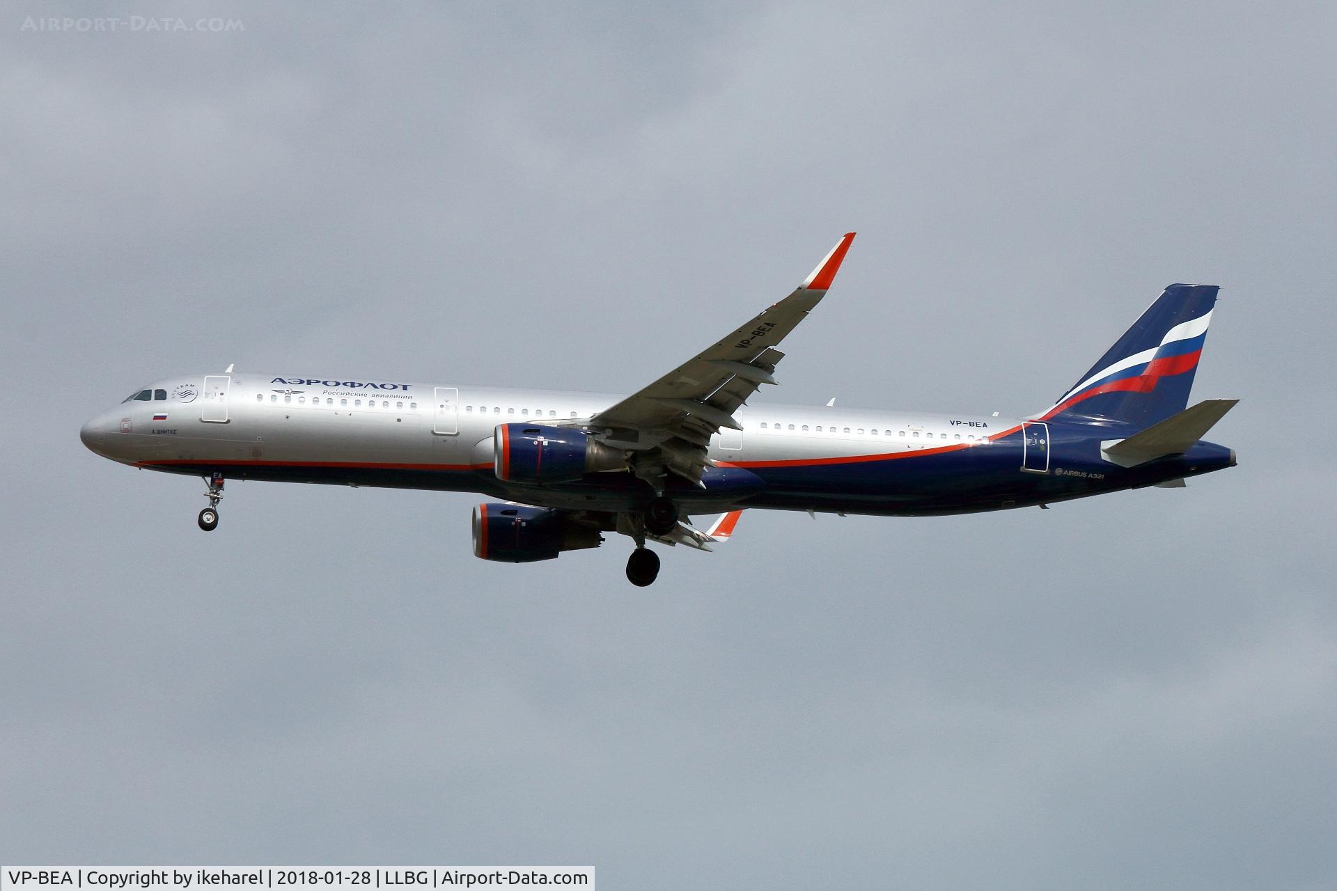 VP-BEA, 2015 Airbus A321-211 C/N 6678, Aeroflot flight from Moscow landing on runway 26.