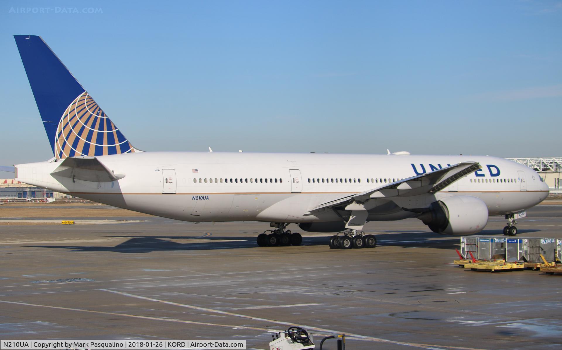 N210UA, 2000 Boeing 777-222 C/N 30216, Boeing 777-200
