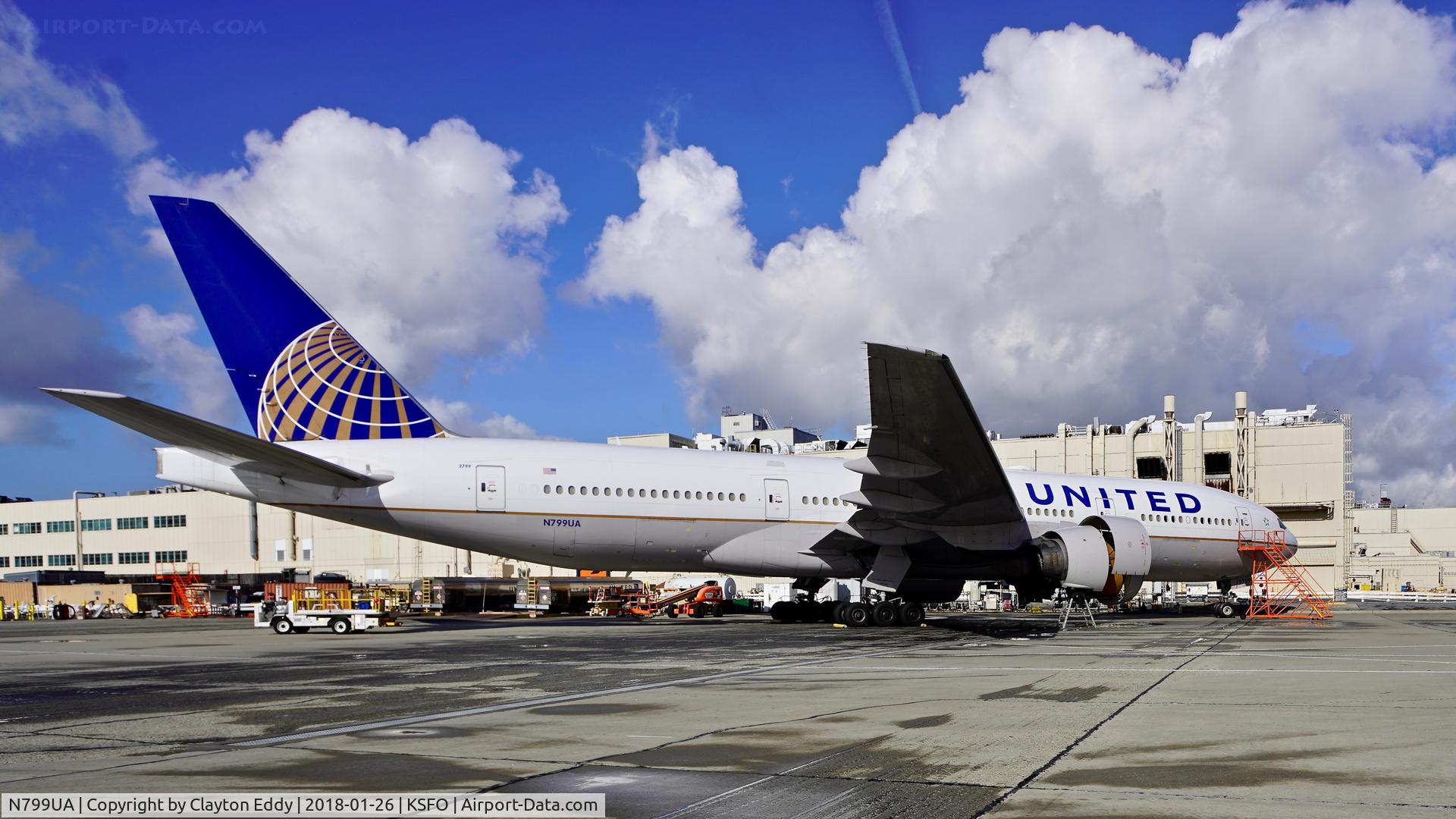 N799UA, 1998 Boeing 777-222 C/N 26926, SFO 2018.