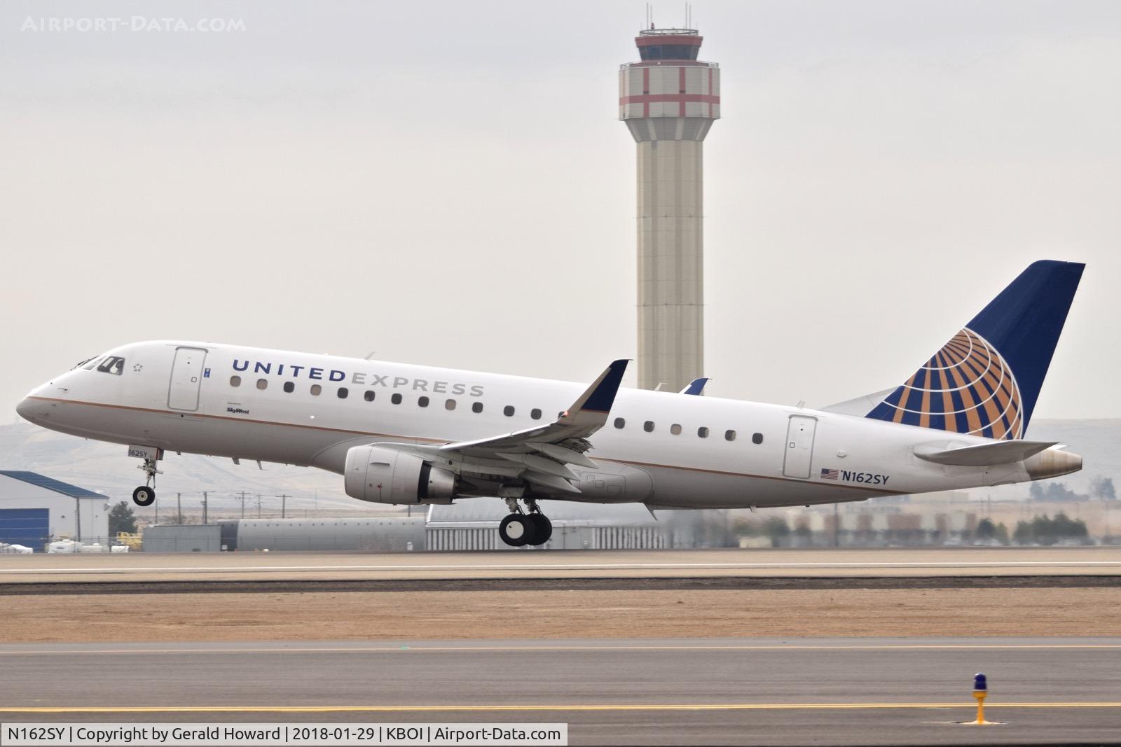 N162SY, 2016 Embraer 175LR (ERJ-170-200LR) C/N 17000576, Take off from RWY 10L.