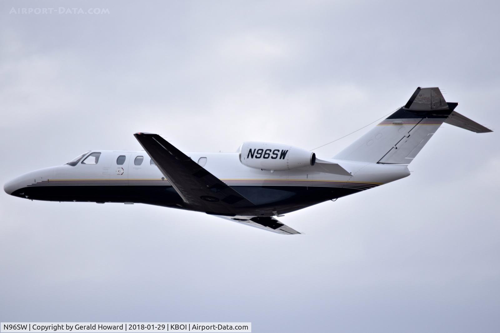 N96SW, 2008 Cessna 525A CitationJet CJ2+ C/N 525A-0425, Take off from RWY 10L.