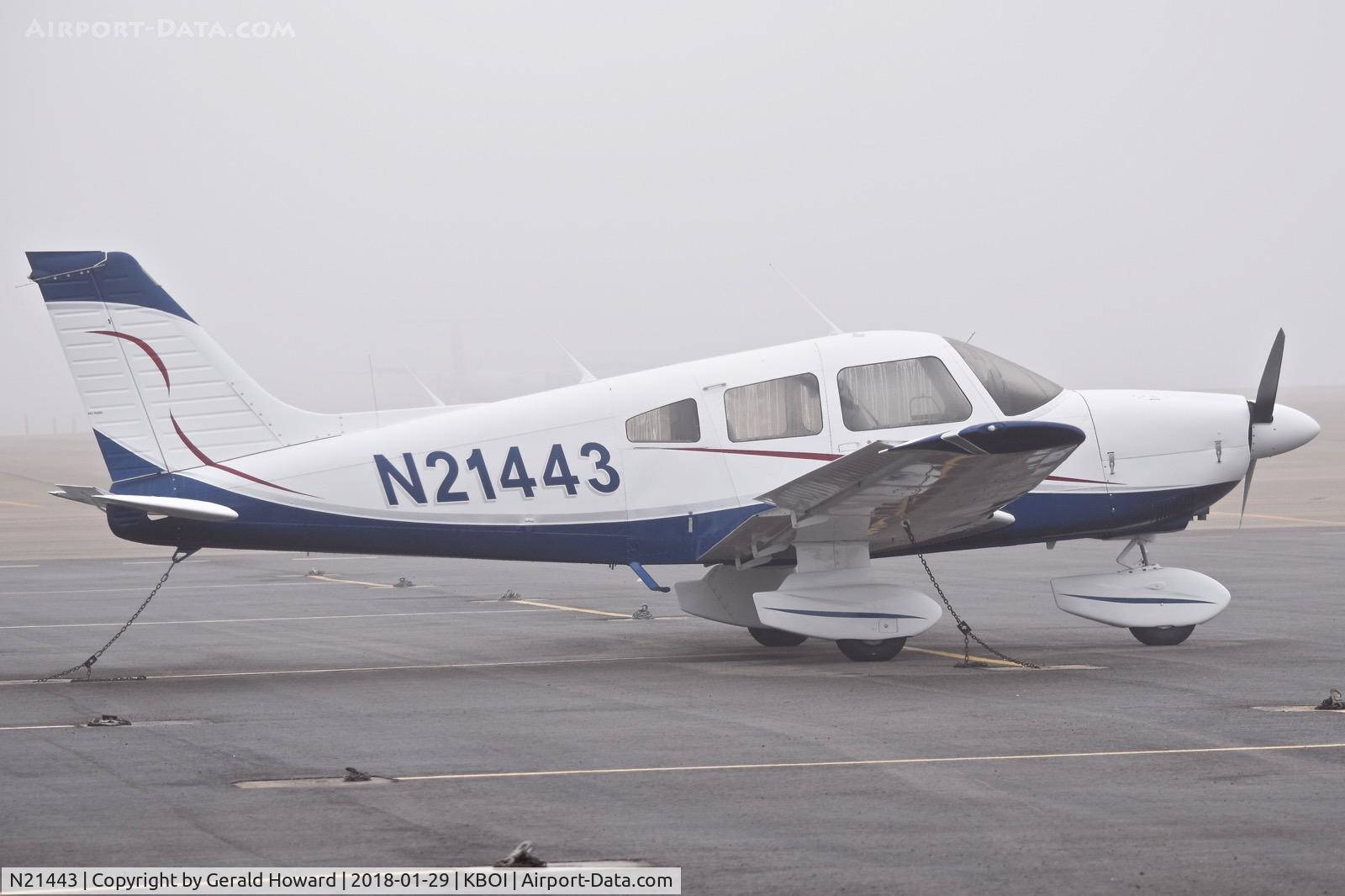 N21443, 1978 Piper PA-28-181 C/N 28-7990049, Parked on the foggy north GA ramp.