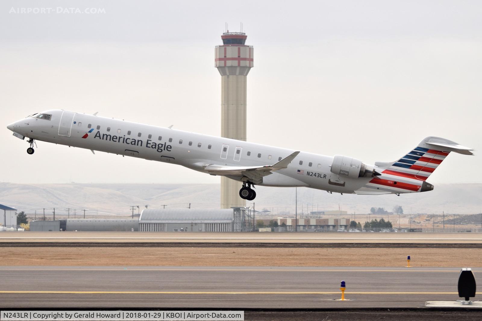 N243LR, 2006 Bombardier CRJ-900ER (CL-600-2D24) C/N 15064, Take off on RWY 10L.