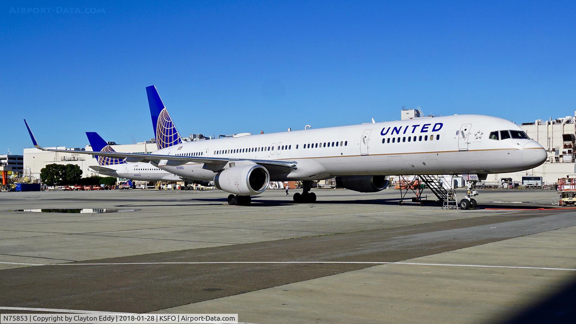 N75853, 2002 Boeing 757-324 C/N 32812, SFO 2018.