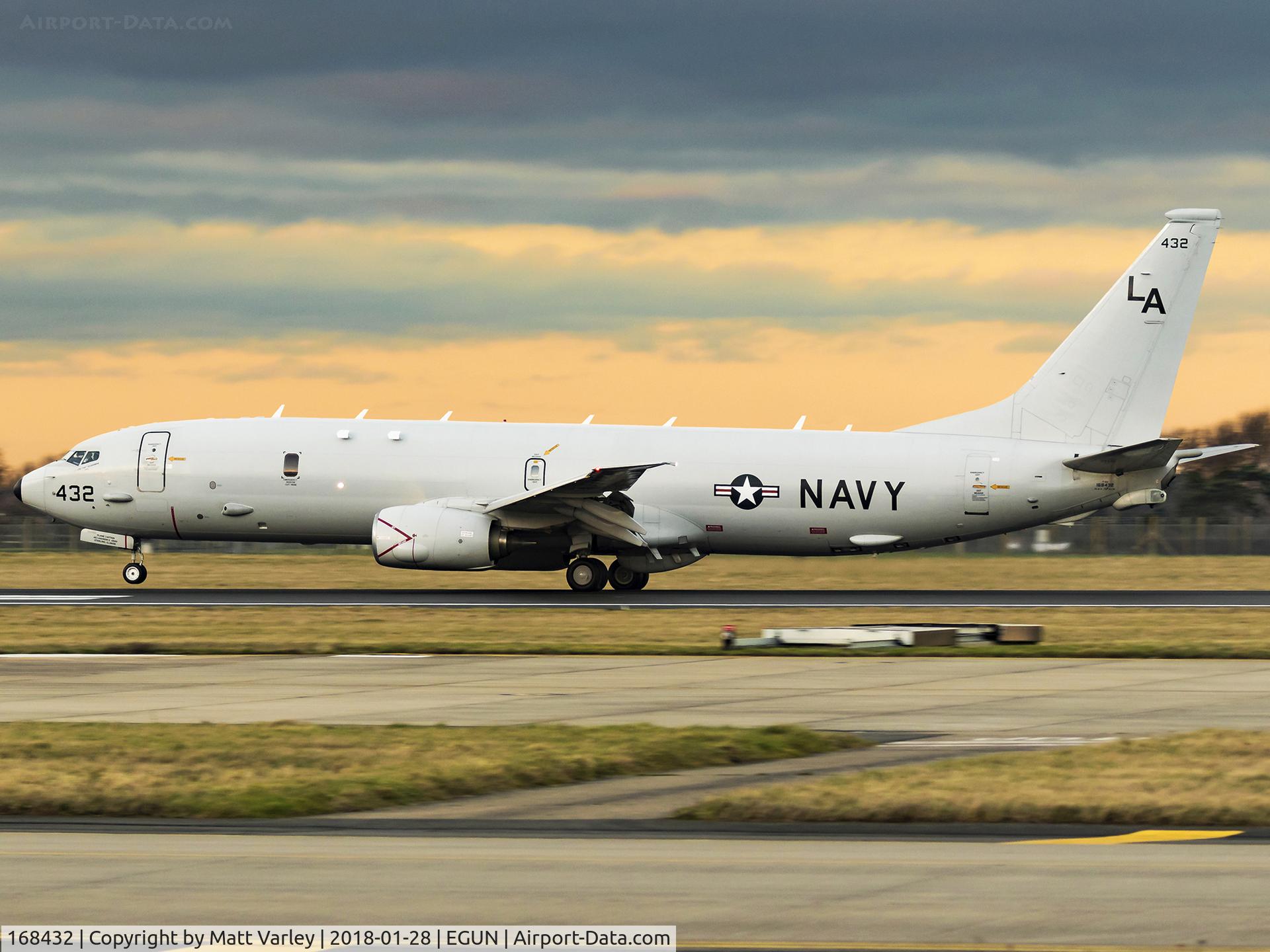 168432, 2012 Boeing P-8A Poseidon C/N 40812, Touching down on RWY 29