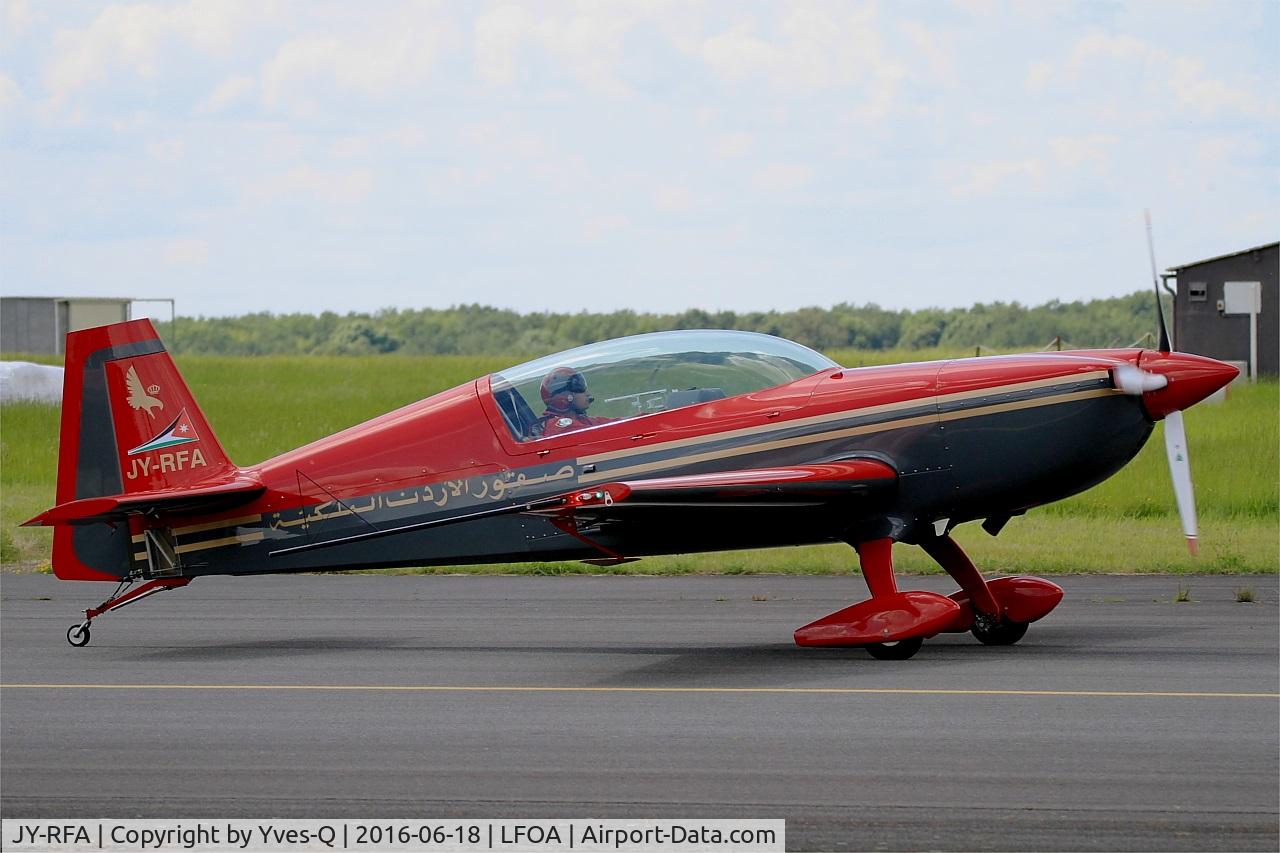 JY-RFA, Extra EA-300 C/N 1239, Royal Jordanian Falcons Extra EA-300 L, Taxiing to holding point rwy 24, Avord Air Base 702 (LFOA) Open day 2016