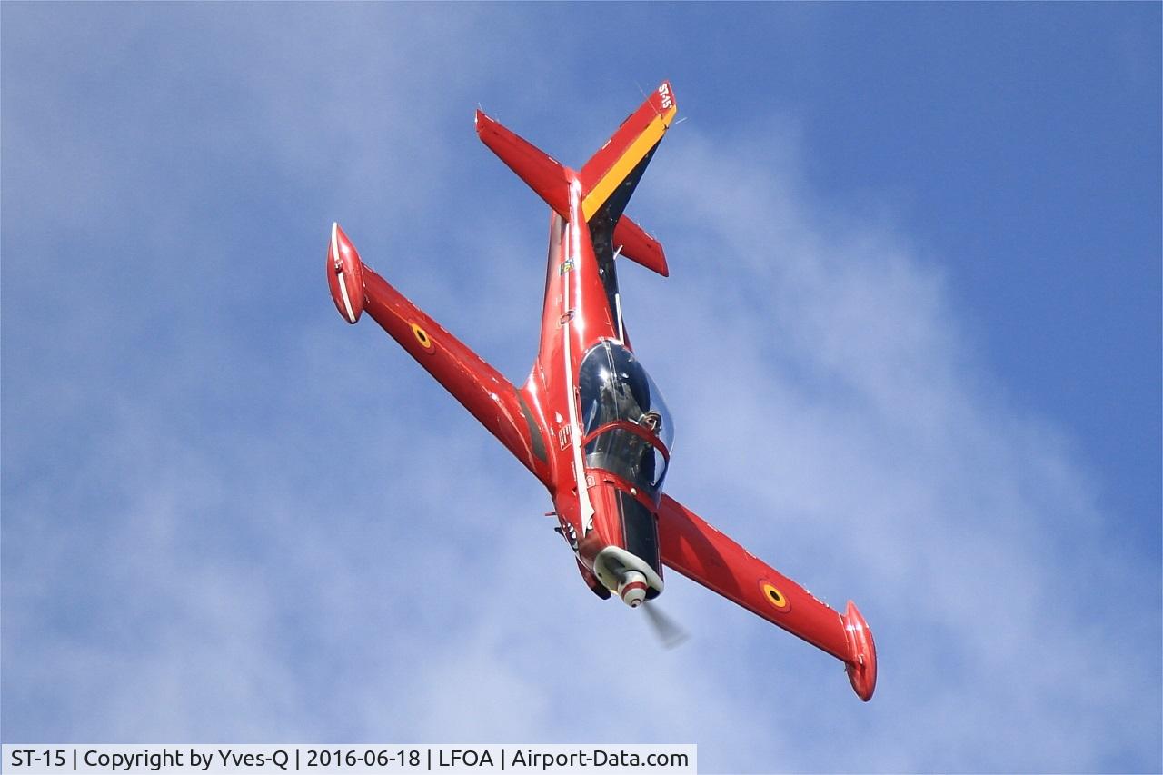 ST-15, SIAI-Marchetti SF-260M+ C/N 10-15, Belgian Red Devil Team SIAI-Marchetti SF-260M, On display, Avord Air Base 702 (LFOA) Open day 2016