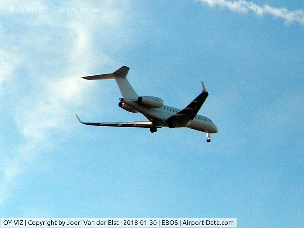 OY-VIZ, 2013 Bombardier BD-700-1A11 Global 5000 C/N 9544, Moments before touchdown rwy 26