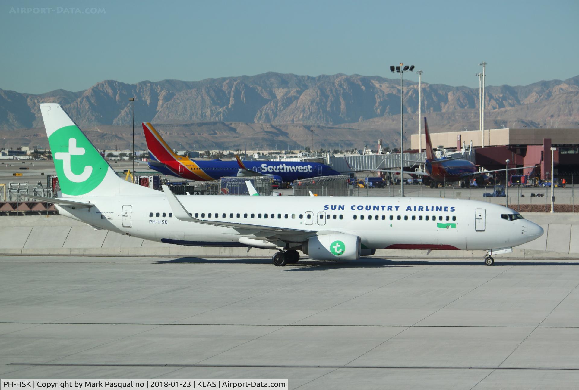 PH-HSK, 2015 Boeing 737-8K2 C/N 41330, Boeing 737-800