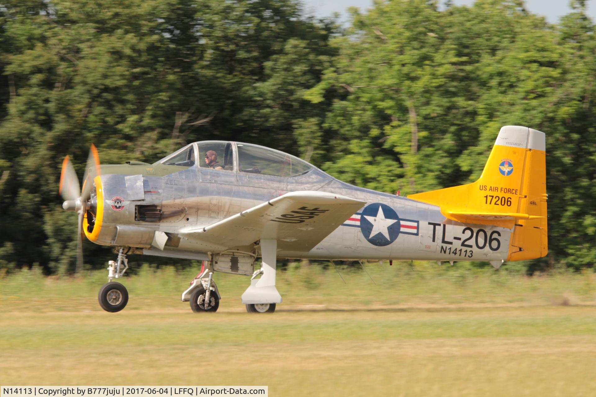 N14113, 1951 North American T-28A Fennec C/N 81-1, new peint
update in Fennec n°119