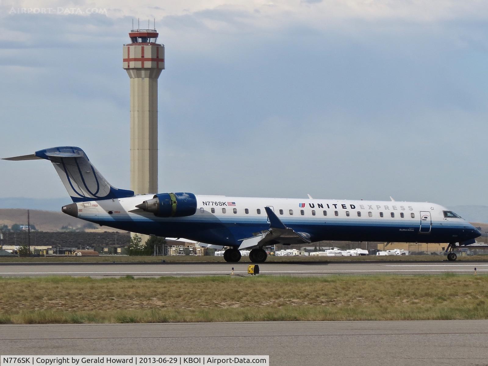 N776SK, 2006 Bombardier CRJ-700 (CL-600-2C10) Regional Jet C/N 10241, Landing roll out on RWY 28R.