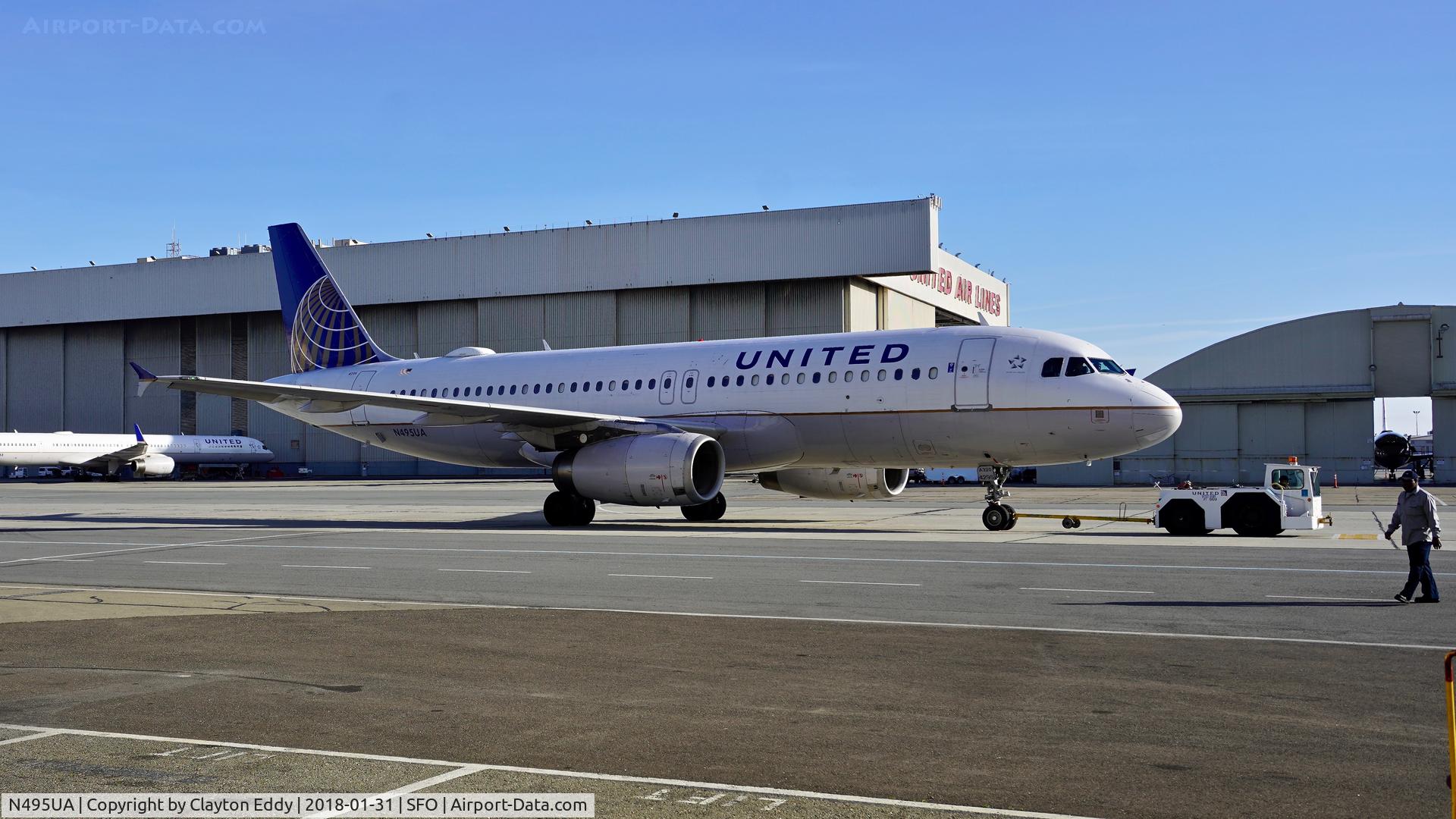 N495UA, 2002 Airbus A320-232 C/N 1842, SFO 2018.
