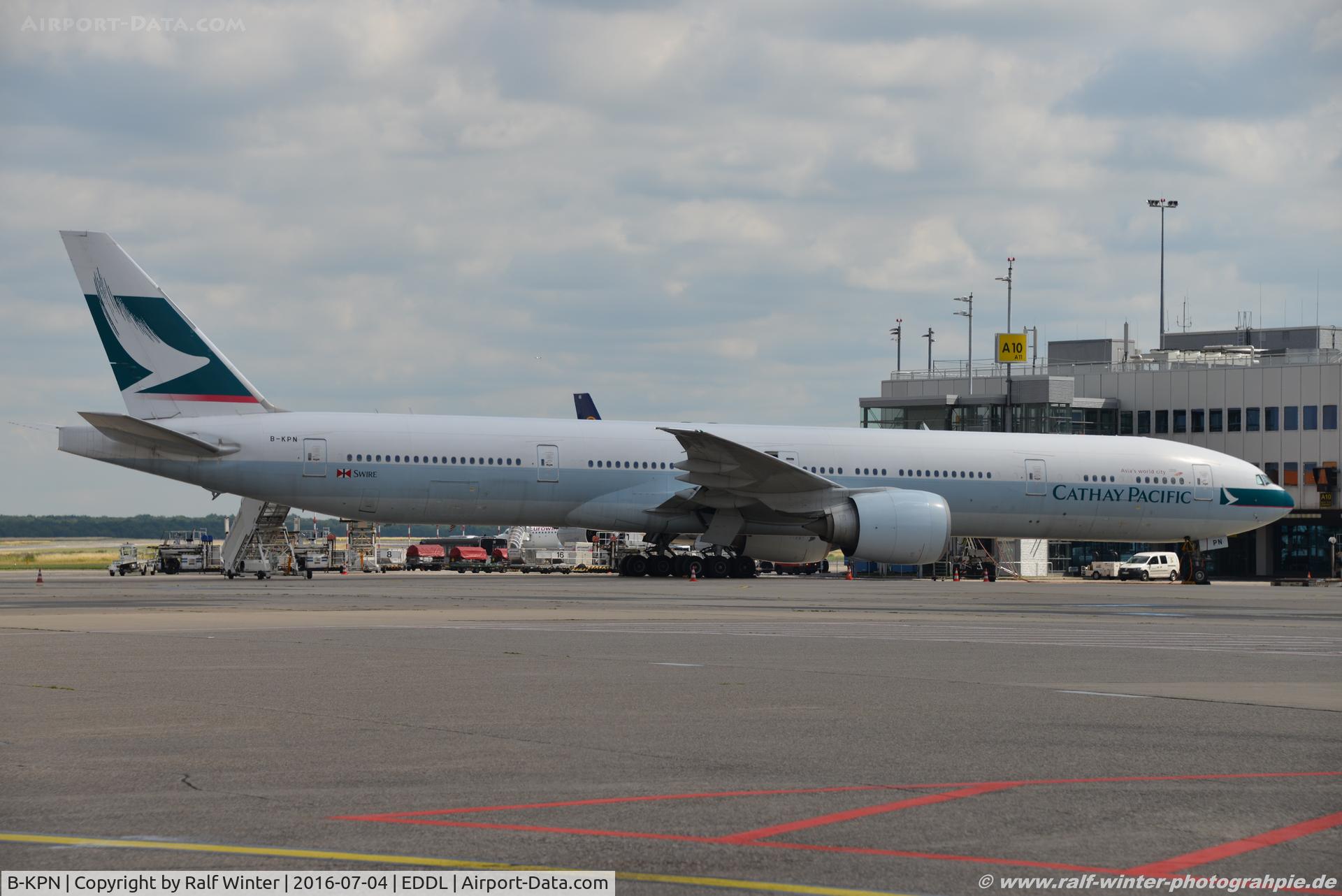 B-KPN, 2009 Boeing 777-367/ER C/N 36165, Boeing 777-367ER - CX CPA Cathay Pacific Airways - 36165 - B-KPN - 04.07.2016 - DUS