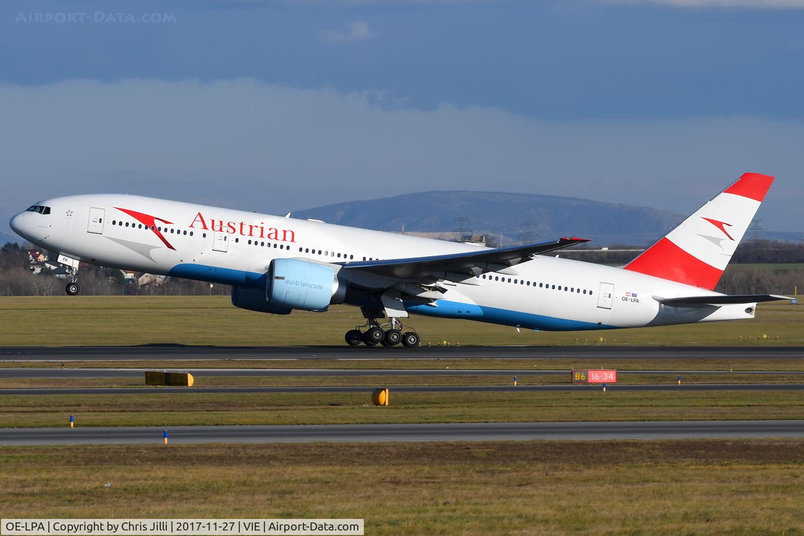 OE-LPA, 1997 Boeing 777-2Z9/ER C/N 28698, Austrian Airlines