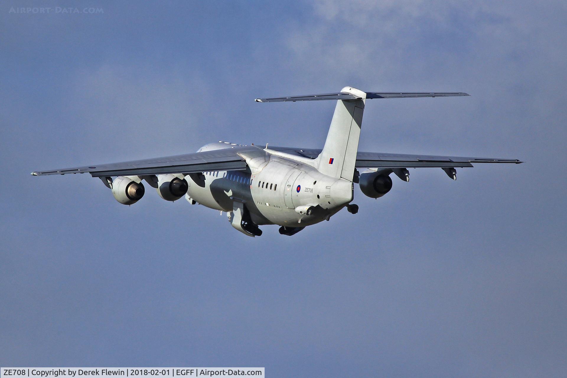 ZE708, 1993 British Aerospace BAe.146-200QC C.3 Quick Change C/N E2211, Aerospace BAe.146-200QC, callsign Kittyhawk 59, RAF Northolt, based, seen departing runway 30 en-route to edinburgh.