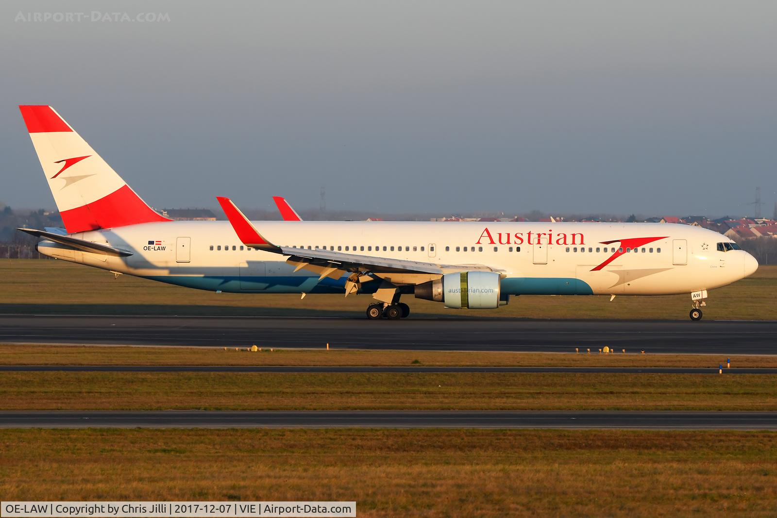 OE-LAW, 1992 Boeing 767-3Z9/ER C/N 26417, Austrian Airlines