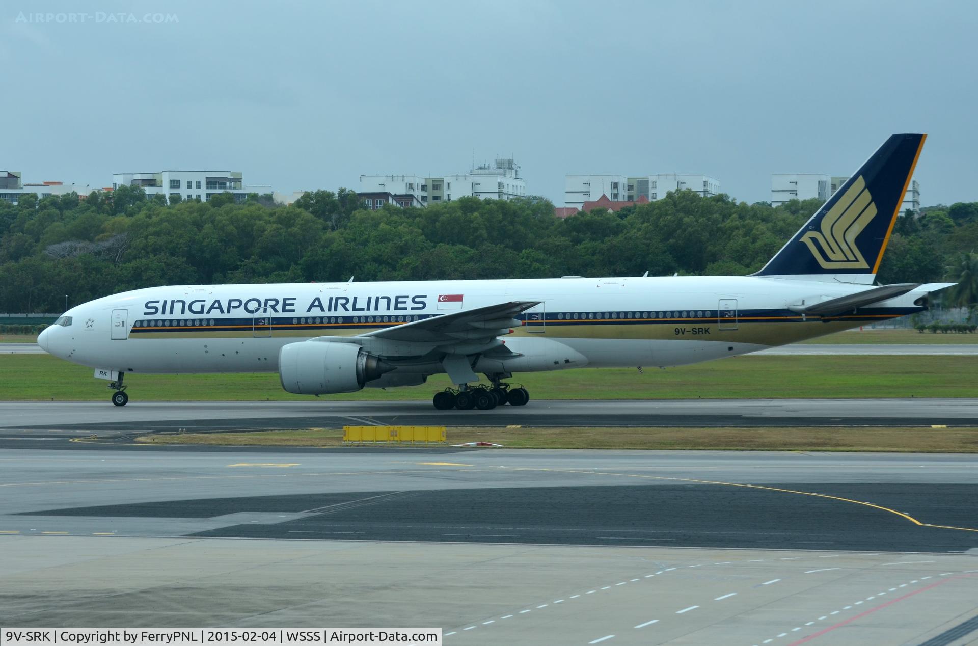 9V-SRK, 2002 Boeing 777-212/ER C/N 28529, Singpore B772 went to VCV for storage and then to Vim Airlines. Now stored again.