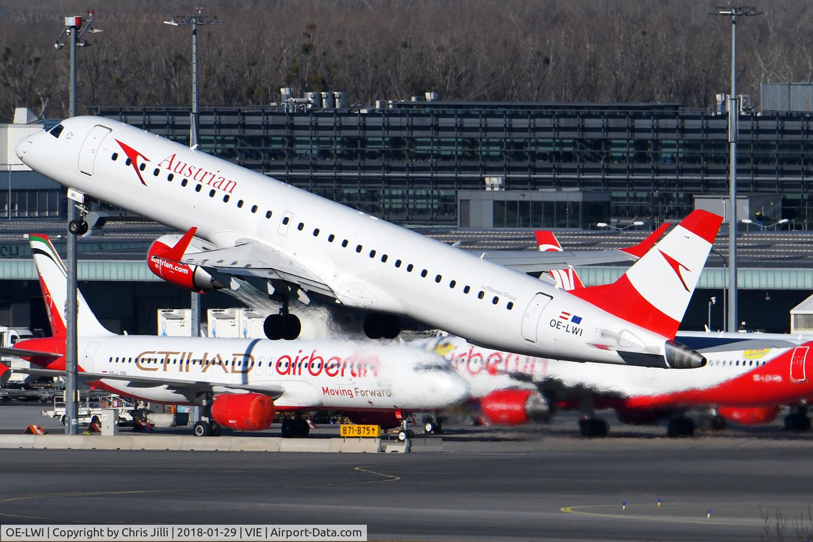 OE-LWI, 2011 Embraer 195LR (ERJ-190-200LR) C/N 19000500, Austrian Airlines