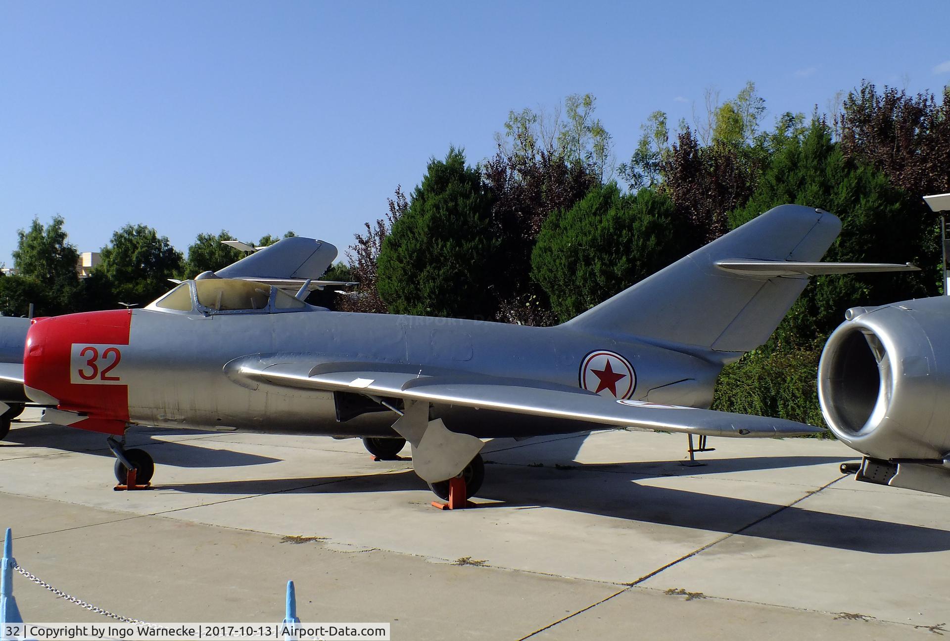 32, Mikoyan-Gurevich MiG-15bis C/N Not found 32, Mikoyan i Gurevich MiG-15bis FAGOT at the China Air Museum Datangshan