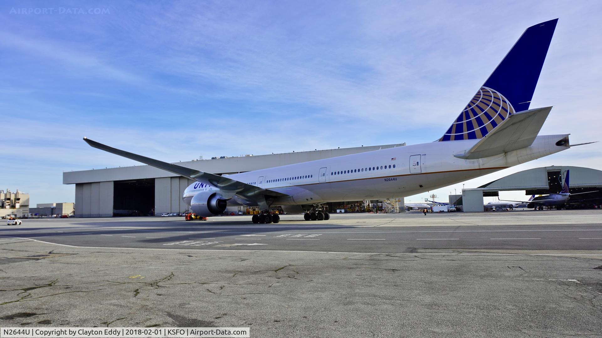 N2644U, 2017 Boeing 777-300/ER C/N 63724, SFO 2018.