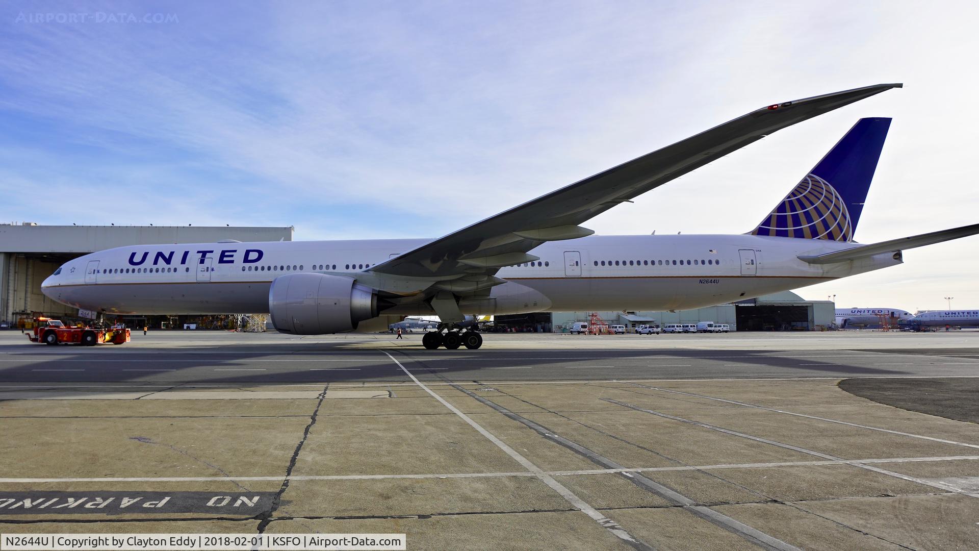 N2644U, 2017 Boeing 777-300/ER C/N 63724, SFO 2018.