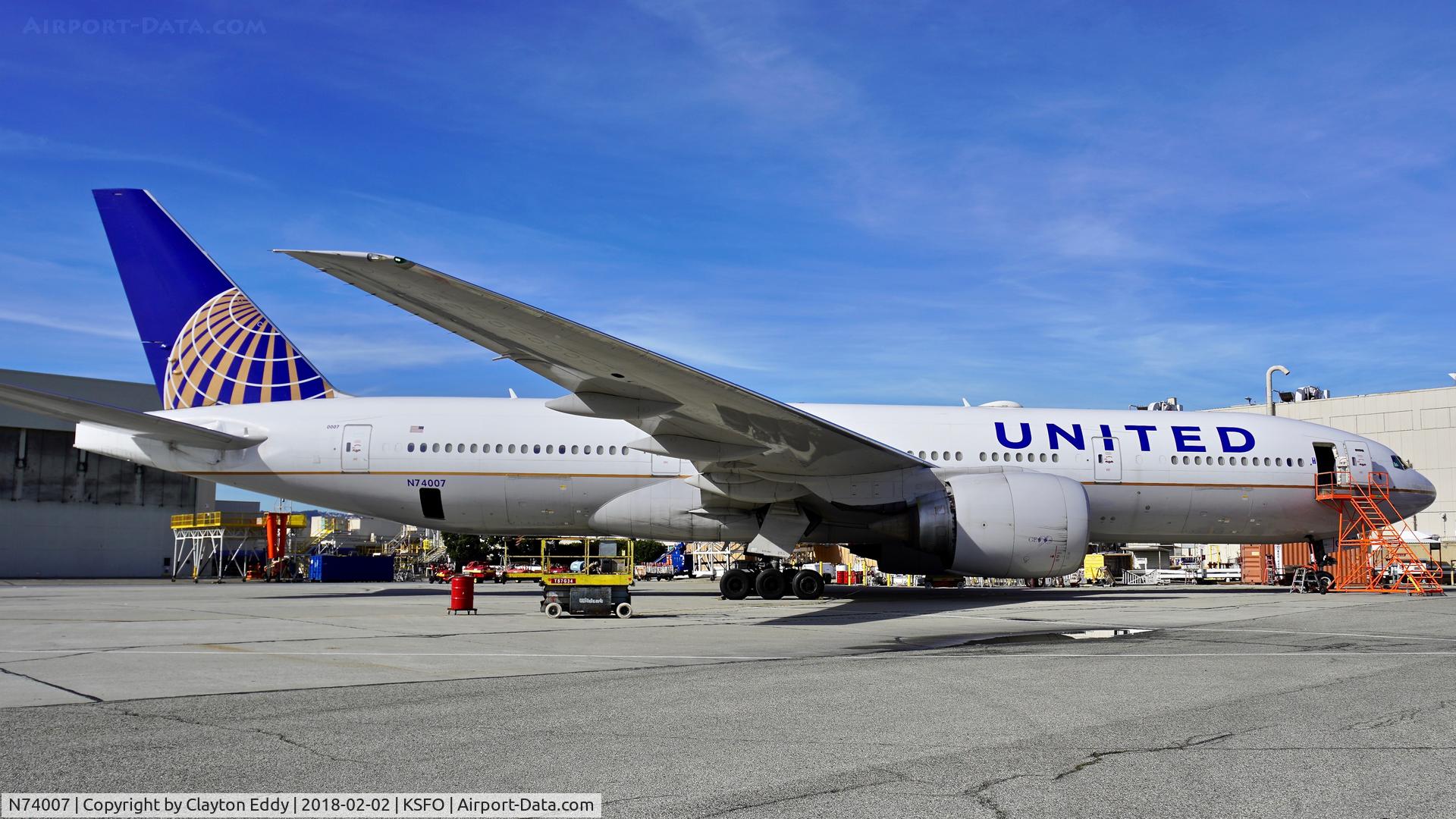N74007, 1999 Boeing 777-224 C/N 29477, SFO 2018.