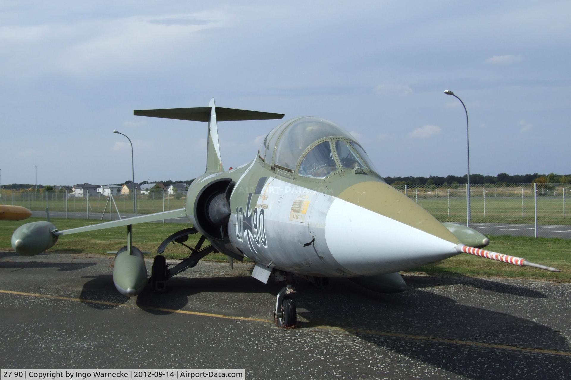 27 90, Lockheed TF-104G Starfighter C/N 583F-5920, Lockheed TF-104G Starfighter at the Luftwaffenmuseum, Berlin-Gatow