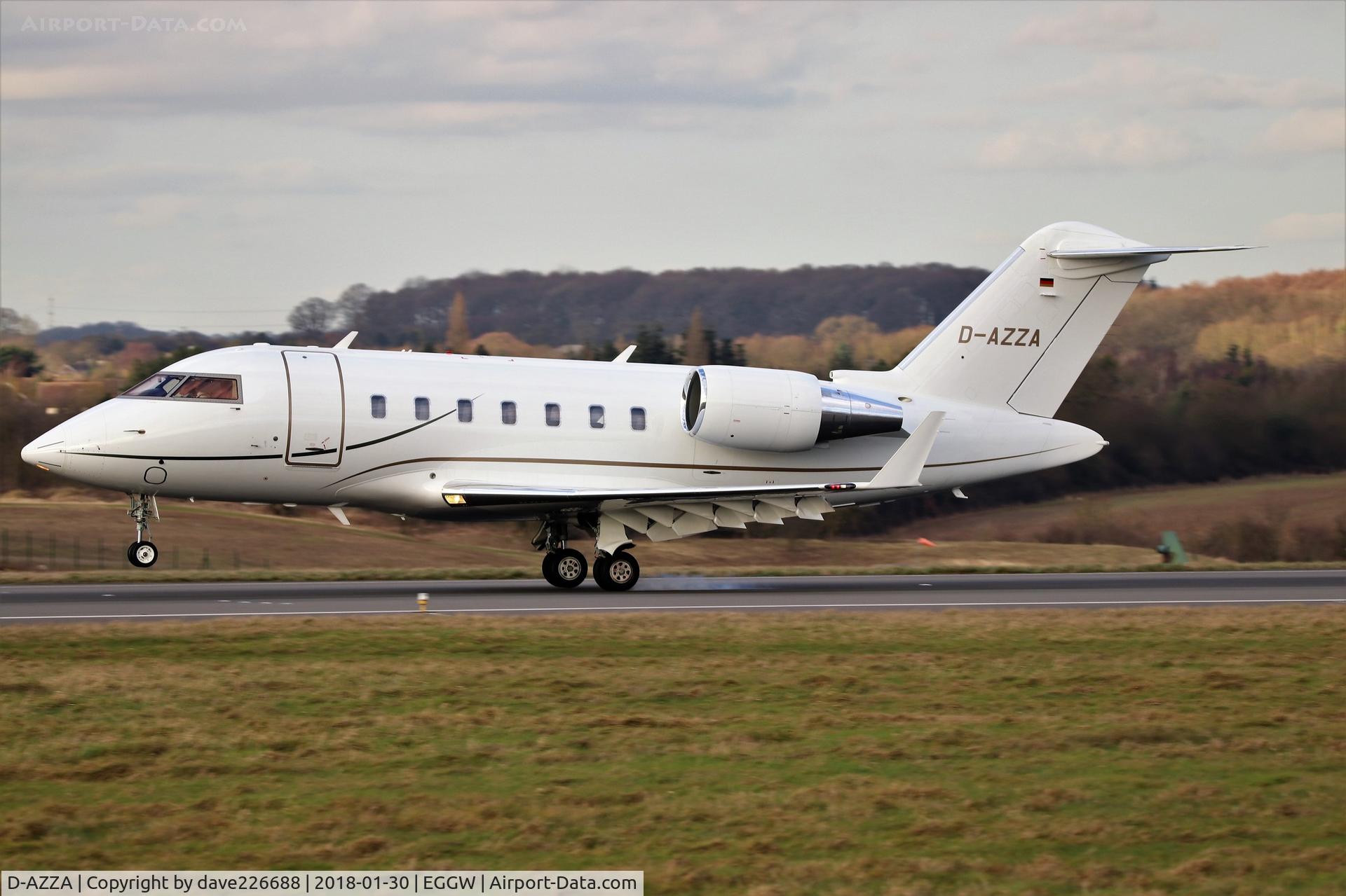 D-AZZA, 2013 Bombardier Challenger 605 (CL-600-2B16) C/N 5968, DC Aviation CL605 Challenger landing at London Luton