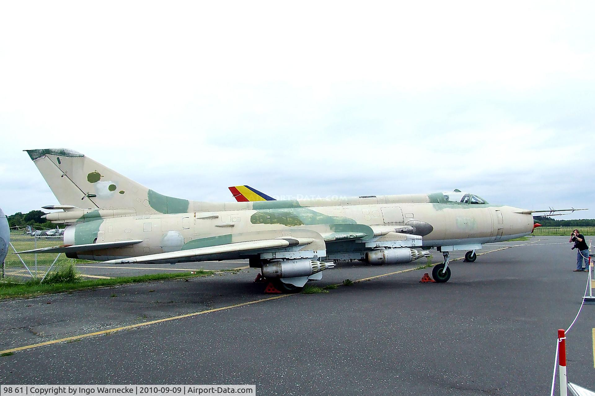 98 61, Sukhoi Su-20 C/N 72412, Sukhoi Su-20 (Su-17M export version) FITTER-C at the Luftwaffenmuseum, Berlin-Gatow
