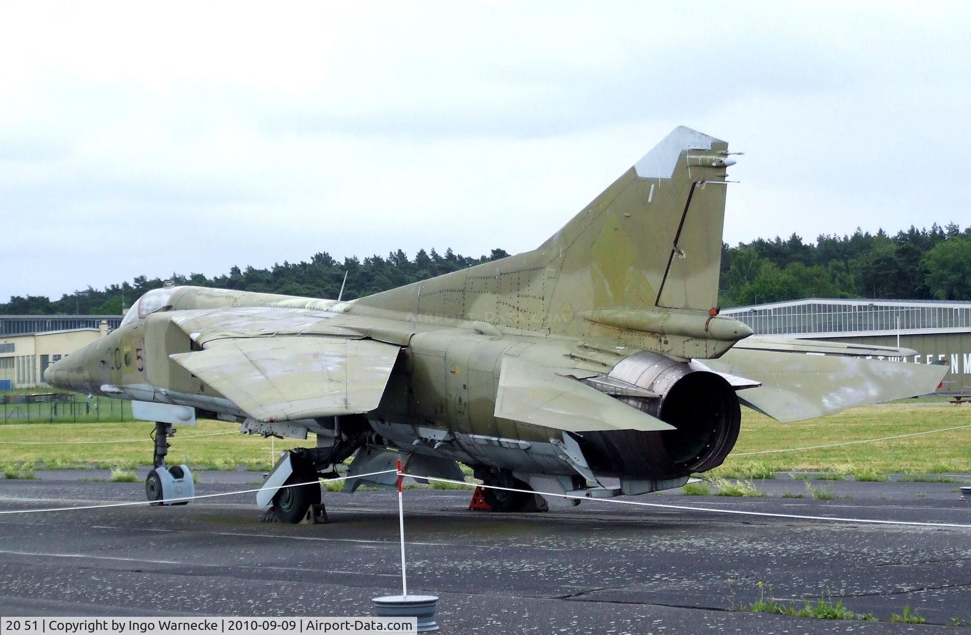 20 51, 1980 Mikoyan-Gurevich MiG-23BN C/N 0393214225, Mikoyan i Gurevich MiG-23BN FLOGGER-H at the Luftwaffenmuseum, Berlin-Gatow
