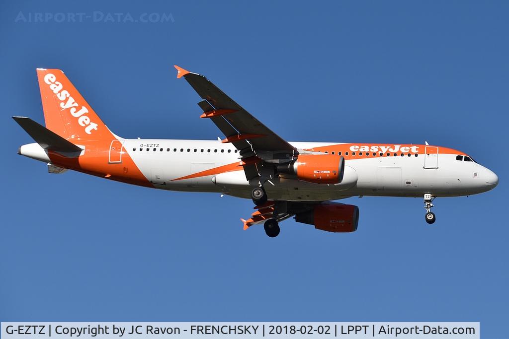 G-EZTZ, 2010 Airbus A320-214 C/N 4556, landing runway 03
