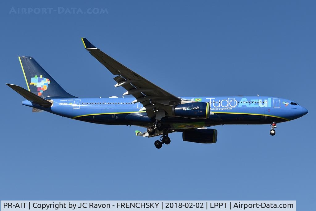 PR-AIT, 2003 Airbus A330-243 C/N 529, Big Blue Bus