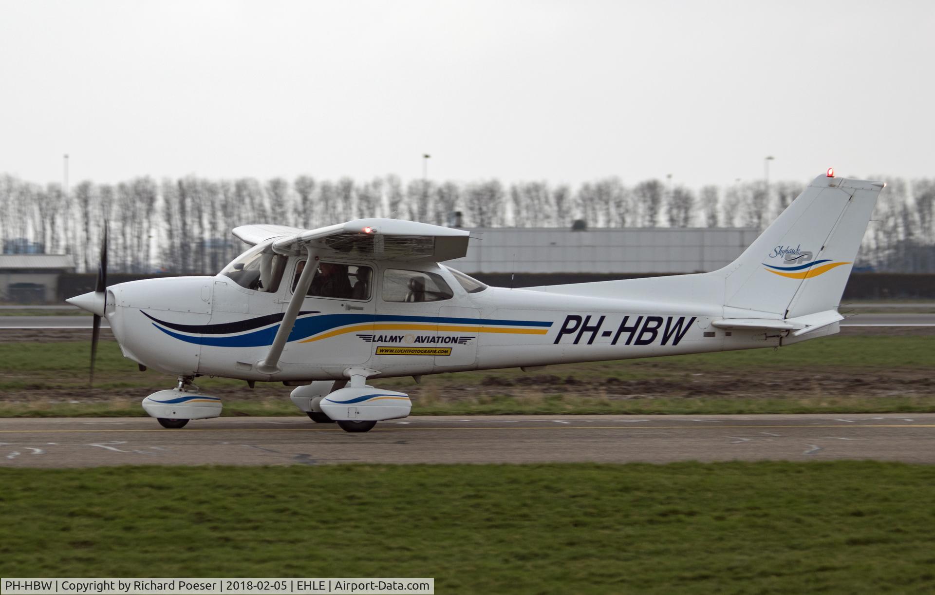PH-HBW, Cessna 172S C/N 172S8113, Lelystad