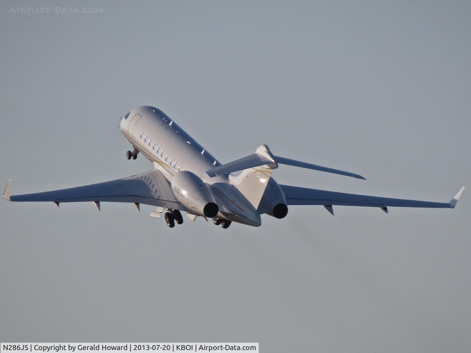N286JS, 2012 Bombardier BD-700 1A11 Global 5000 C/N 9492, Departing BOI.