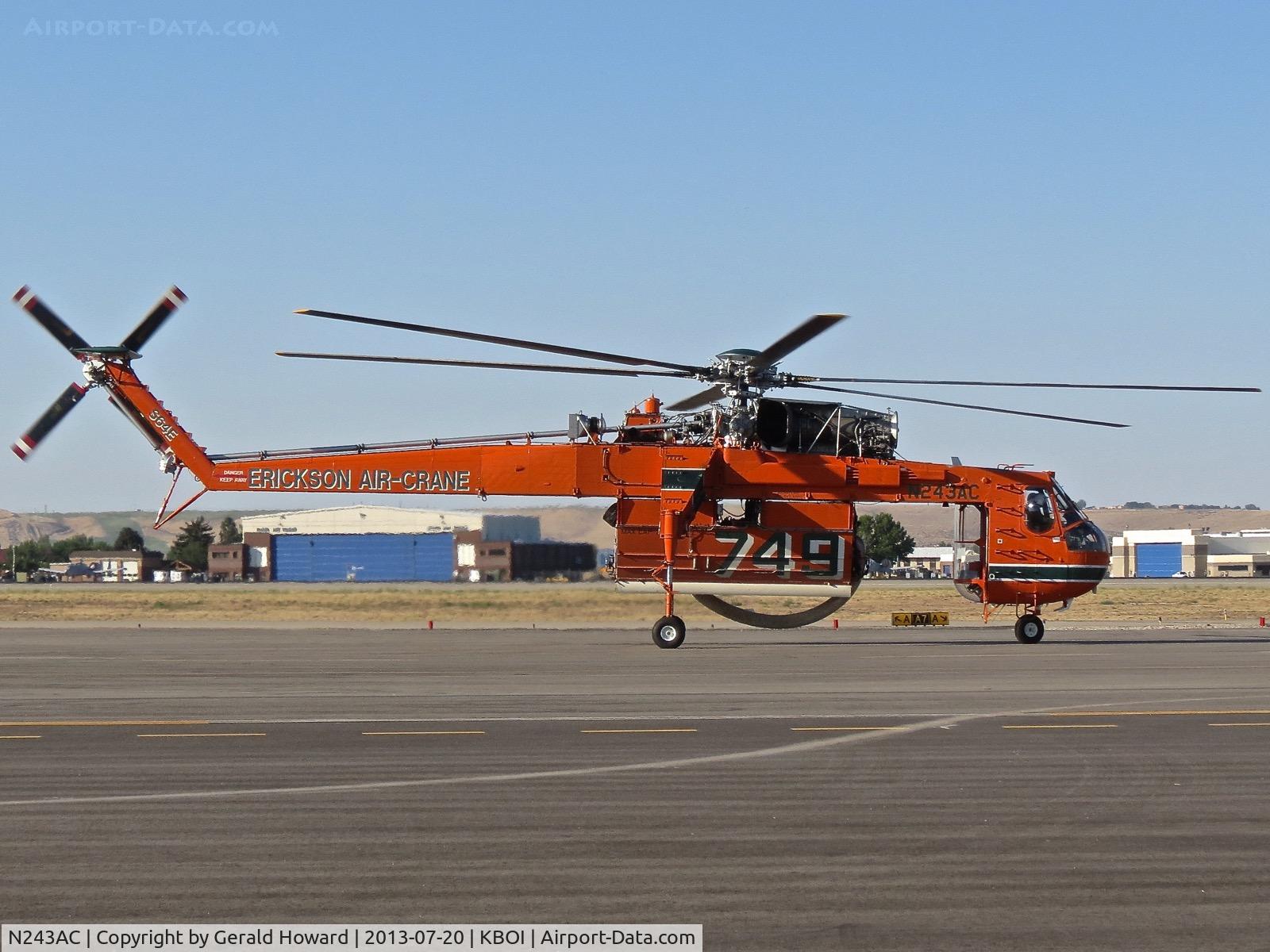 N243AC, Erickson S64E Skycrane C/N 64022, Taxiing on the north GA ramp.