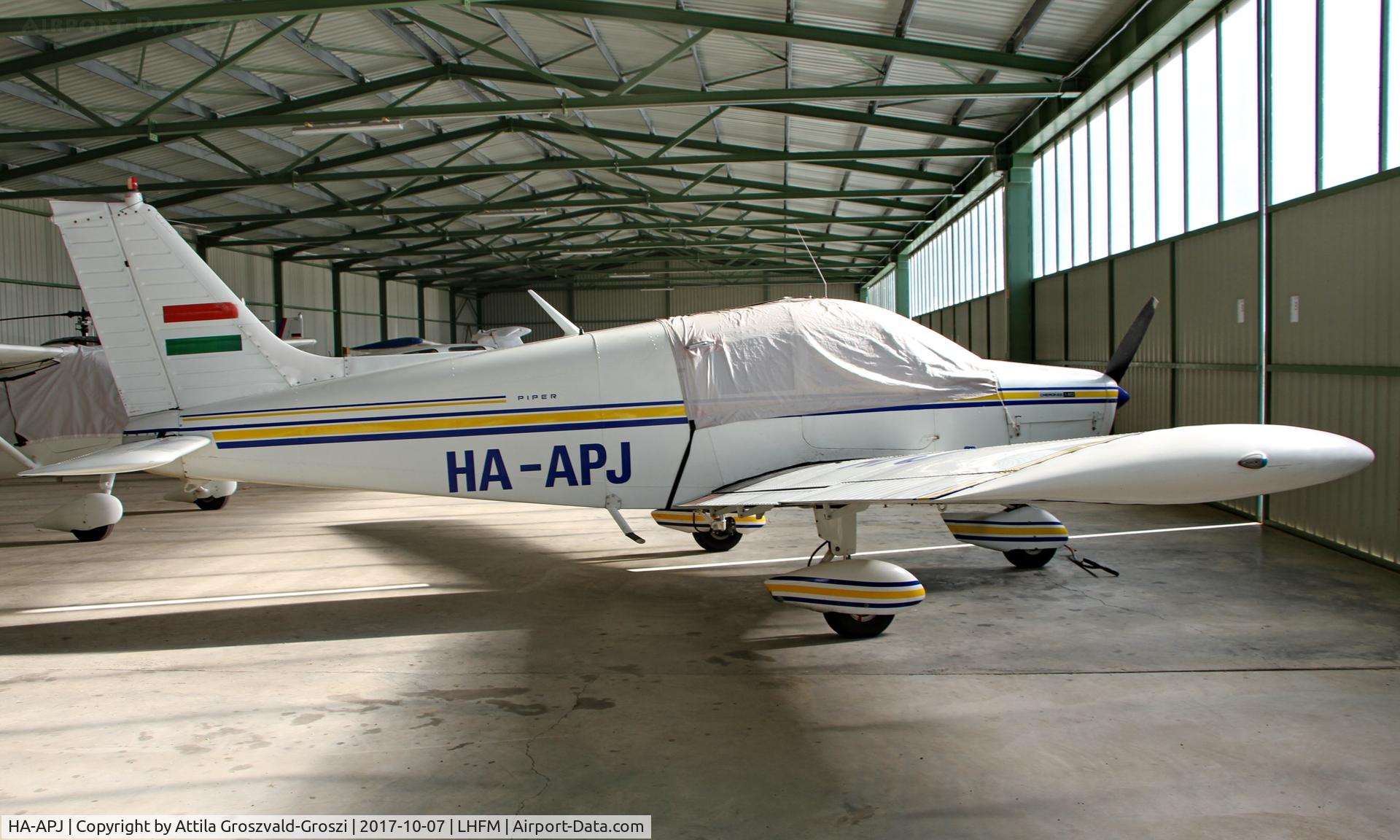HA-APJ, 1973 Piper PA-28-140 Cherokee Cruiser F C/N 28-7325128, Meidl Airport, Fertöszentmiklós - Hungary
