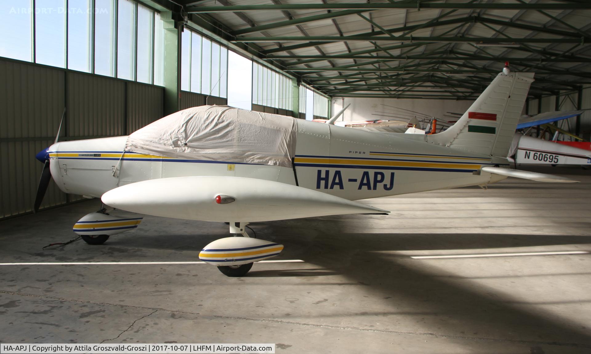 HA-APJ, 1973 Piper PA-28-140 Cherokee Cruiser F C/N 28-7325128, Meidl Airport, Fertöszentmiklós - Hungary