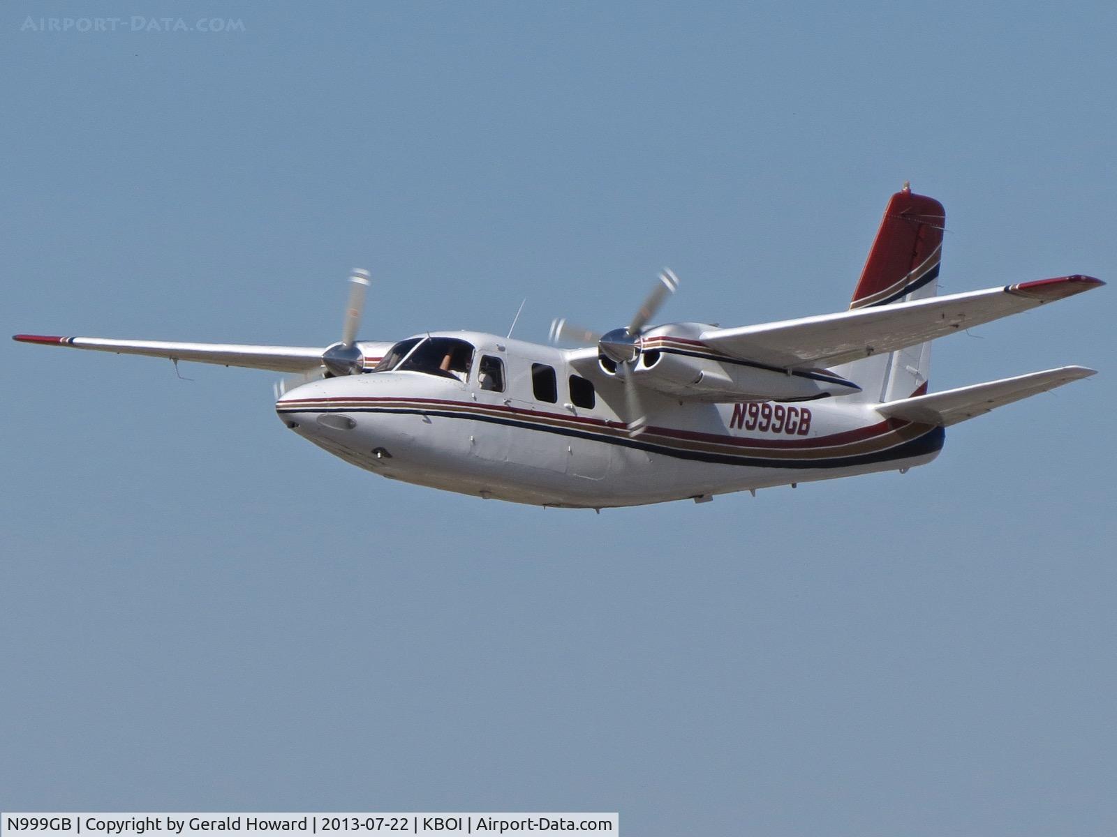 N999GB, Aero Commander 500-U C/N 1717-27, Take off from RWY 10L.