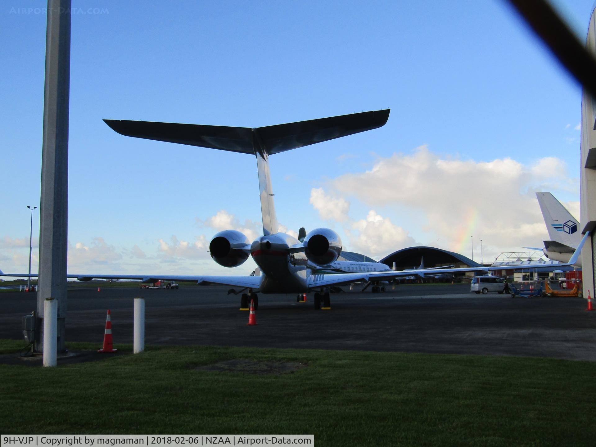 9H-VJP, 2014 Bombardier BD-700-1A10 Global 6000 C/N 9677, been a few vistajet in NZ this summer - this one new to me