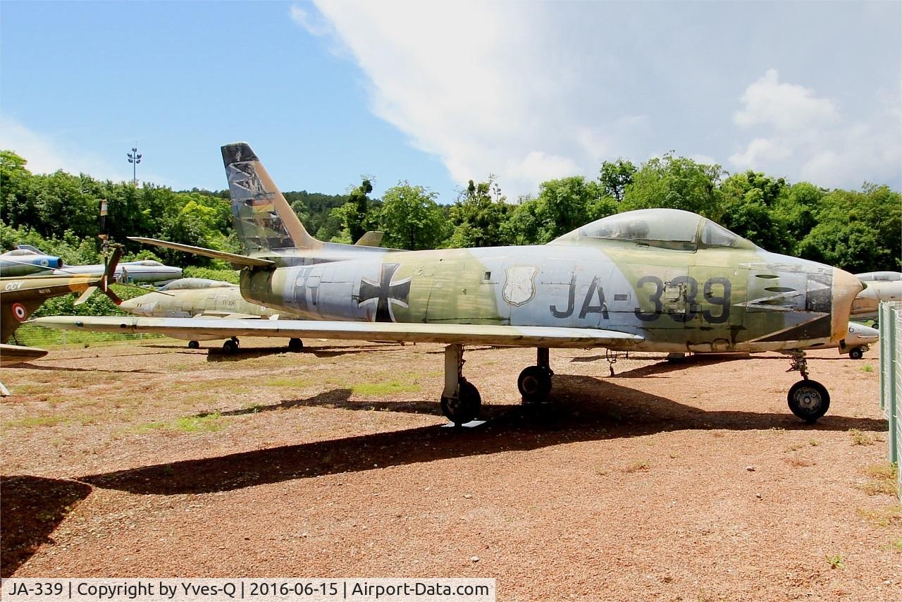 JA-339, Canadair CL-13B Sabre 6 C/N S6-1651, Canadair CL-13B Sabre 6, Savigny-Les Beaune Museum