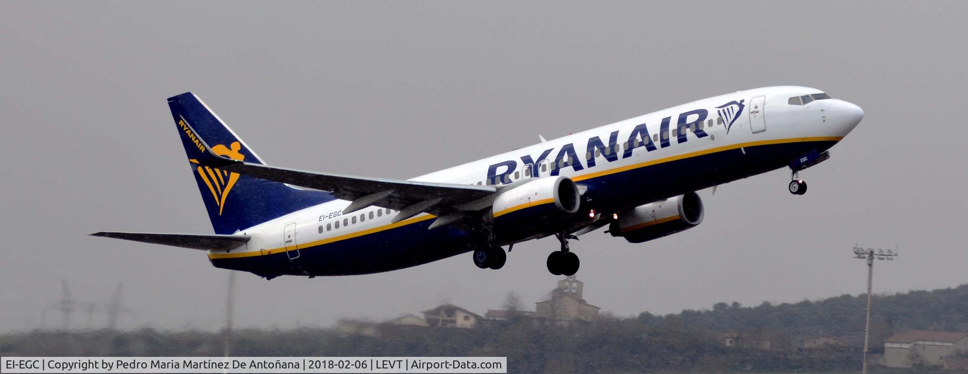 EI-EGC, 2009 Boeing 737-8AS C/N 38492, Foronda - Vitoria-Gasteiz - España