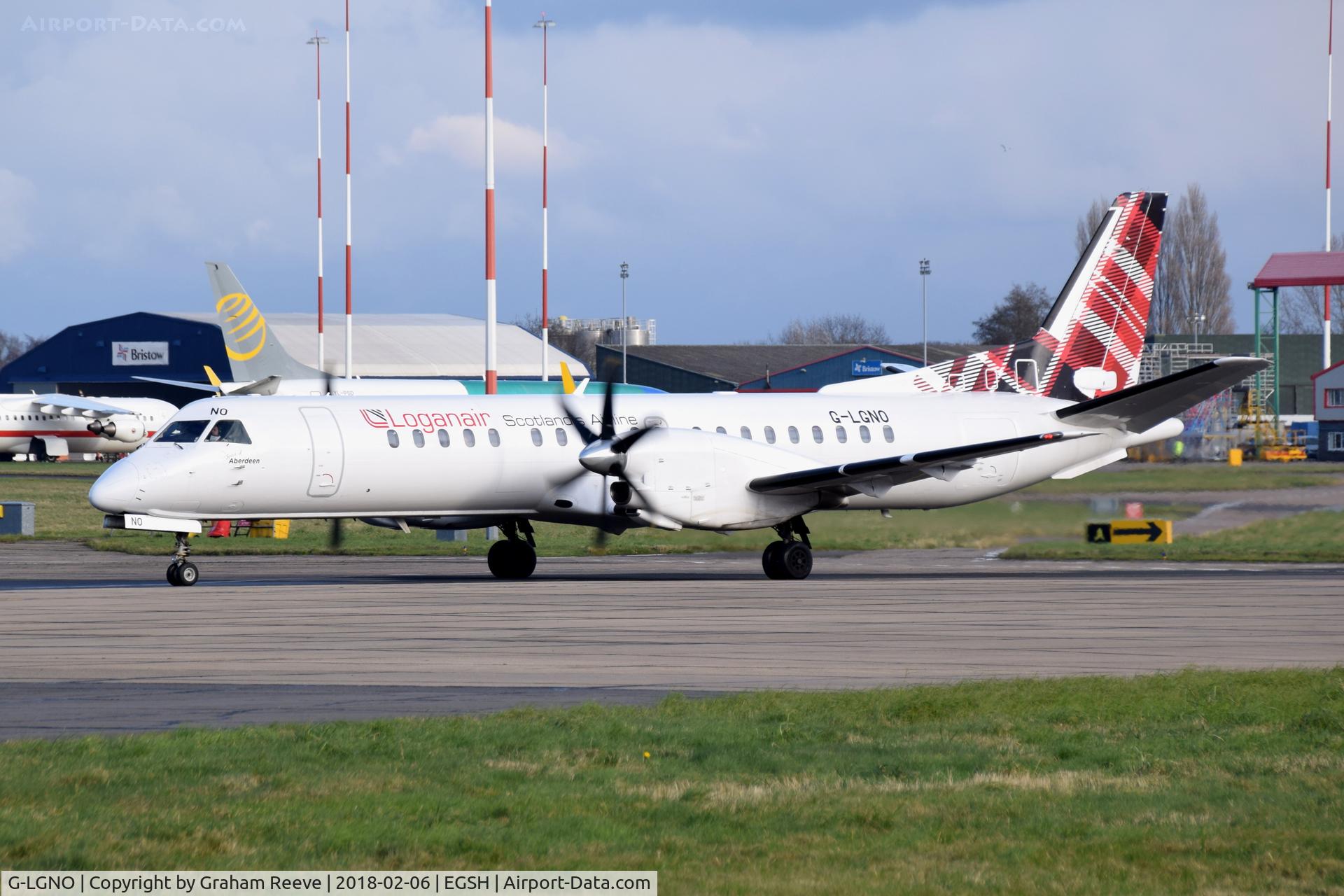 G-LGNO, 1995 Saab 2000 C/N 2000-013, Departing from Norwich.