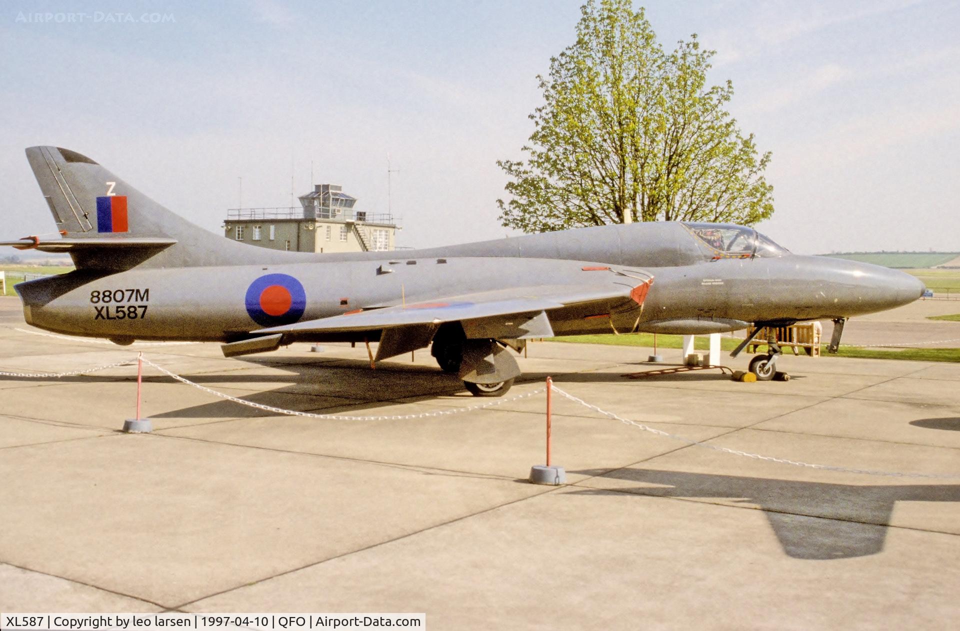 XL587, 1958 Hawker Hunter T.7 C/N 41H-693455, Duxford Museum 10.4.1997